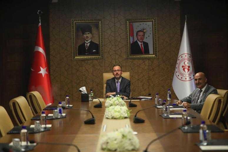 Bakan Kasapoğlu’ndan spor tesisi müjdesi