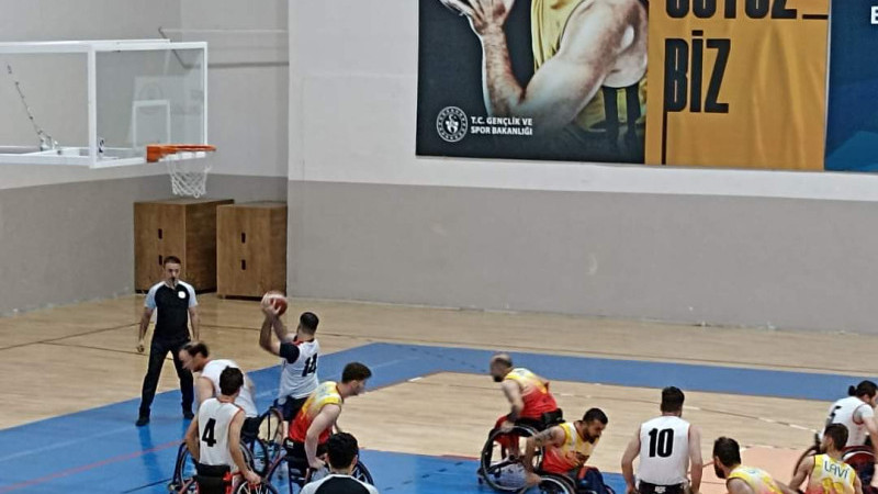Batmanlı basketçiler eli boş döndü