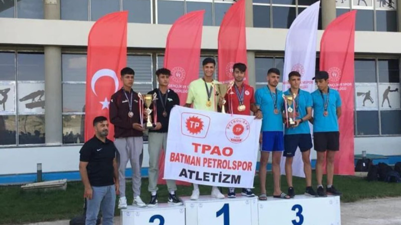 PETROLSPOR ATLETİZM TAKIMI ESKİŞEHİR'DE