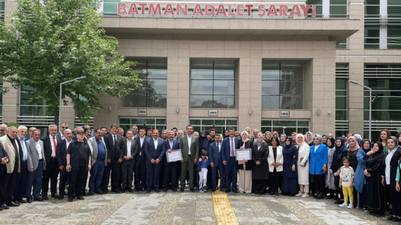 AK Parti Milletvekilleri mazbatalarını aldı