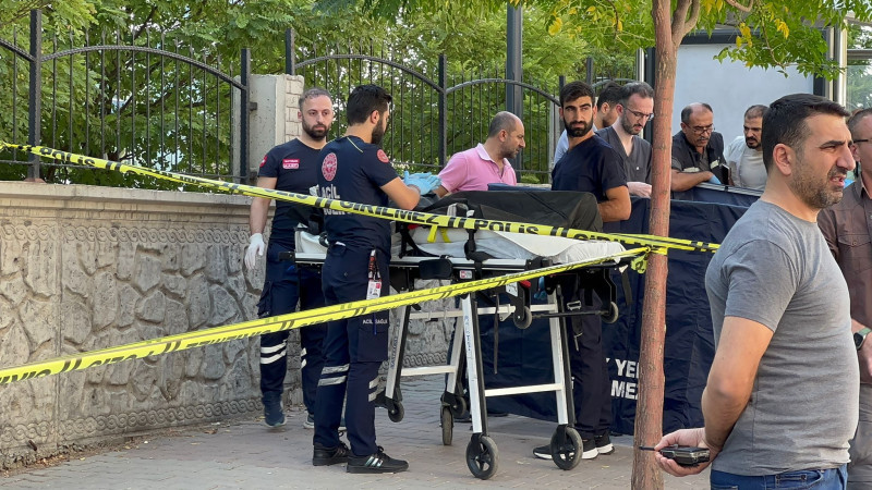 Eski Kayınbiraderler Boşanan Eniştelerine Kurşun Yağdırdılar