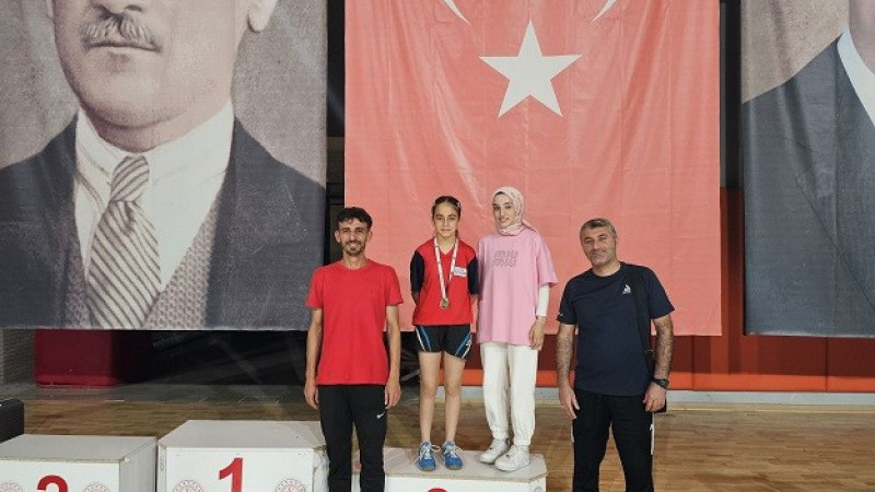 MEDİNE, MASA TENİSİNDE TÜRKİYE 4. CÜSÜ OLDU
