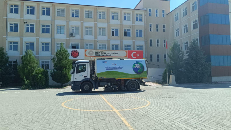 OKULLARDA TEMİZLİK SEFERBERLİĞİ BAŞLADI