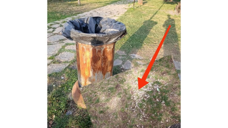 YAZ GELDİ, PARKLAR ÇÖP YIĞININA DÖNDÜ