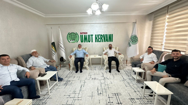 Başkan Altun’dan Umut Kervanı Vakfı’na ziyaret