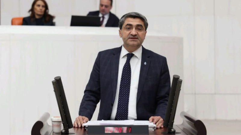 EKMEN, ASGARİ ÜCRET İÇİN ARA ZAM ÇAĞRISI YAPTI