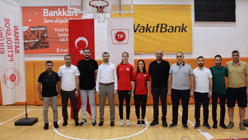 PETROLSPOR SÜPER LİG'DE GÖZ DOLDURDU