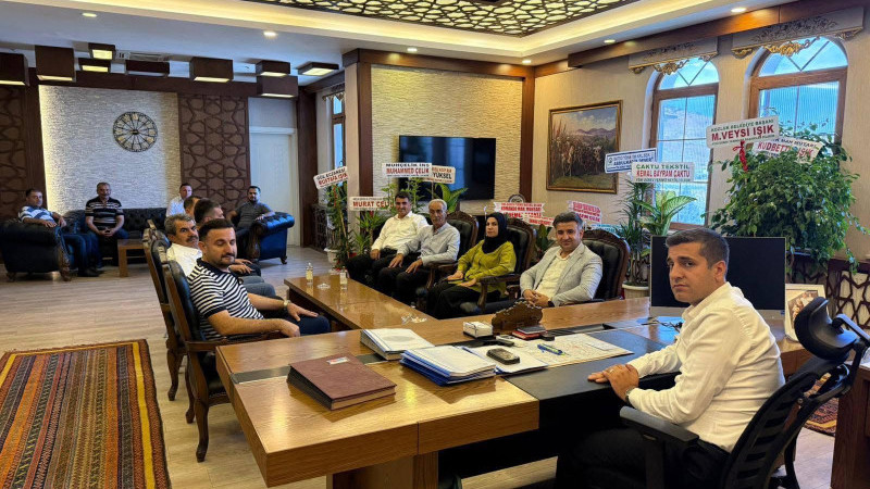 AK Parti heyetinden Kozluk Kaymakamı’na hayırlı olsun ziyareti 