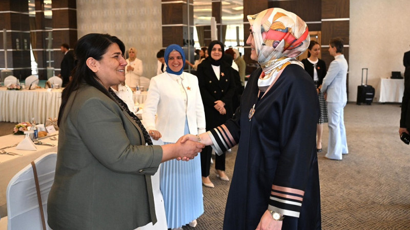 Dr. Ayten Canalp ‘Koruyucu Aile Günü’nde