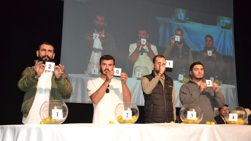 Belediyede 80 personel alımı için kura çekimi yapıldı