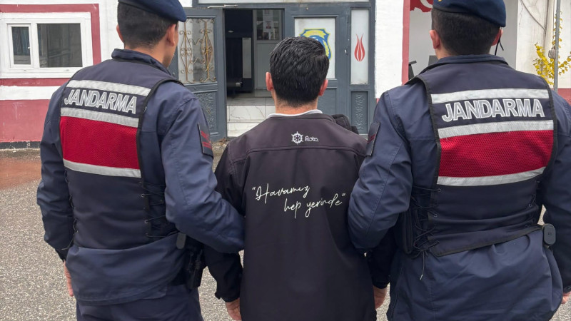 ÇEŞİTLİ SUÇLARDAN ARANAN 17 KİŞİ YAKALANDI