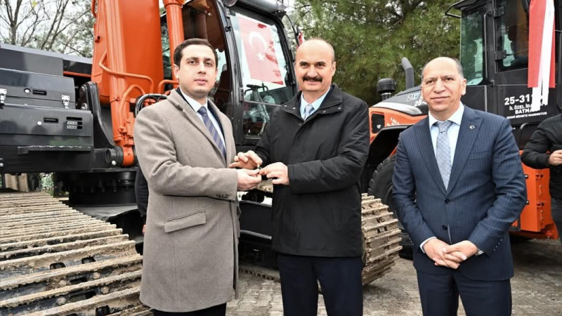 SASON’A YENİ İŞ MAKİNESİ TAHSİS EDİLDİ