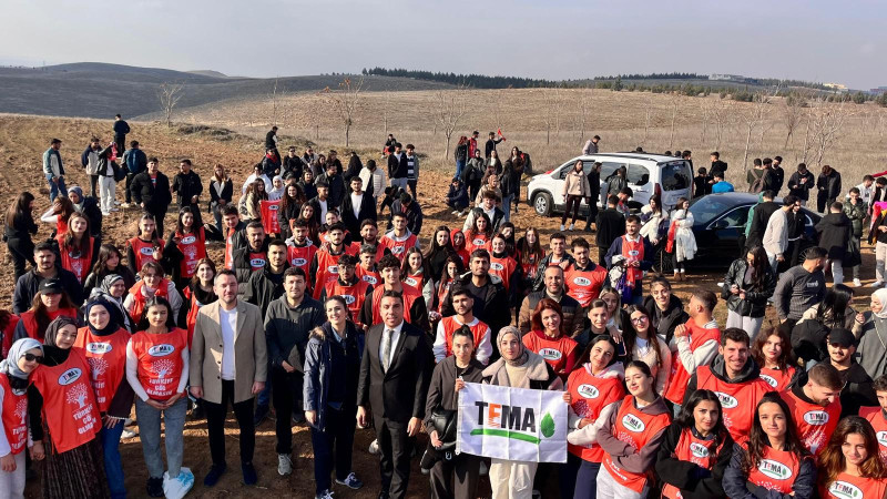 MİNİK ELLER TOPRAĞA DEĞDİ, GELECEK YEŞERDİ