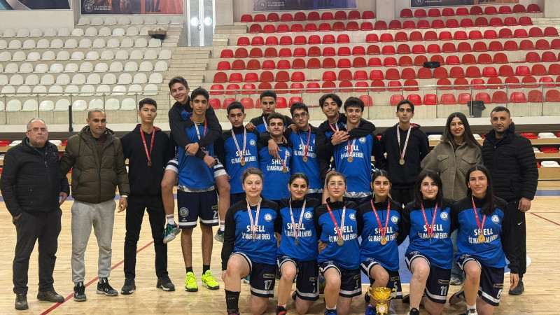 KORFBOLDA ZİRVE MEHMET AKİF ERSOY ANADOLU LİSESİ’NİN