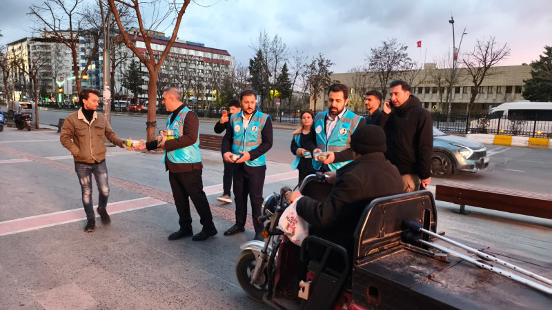 AK PARTİ'DE “İFTARA 5 KALA” DAYANIŞMASI