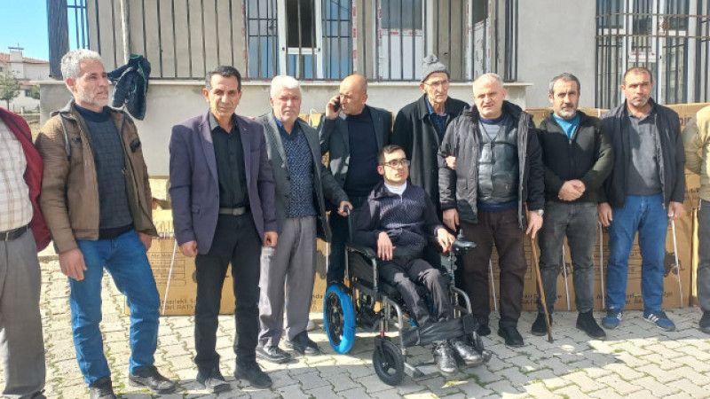 BEŞİRİ’DE 14 ENGELLİ VATANDAŞA AKÜLÜ SANDALYE DESTEĞİ
