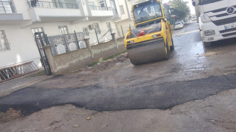 BOZULAN YOLLARDA ONARIM ÇALIŞMASI