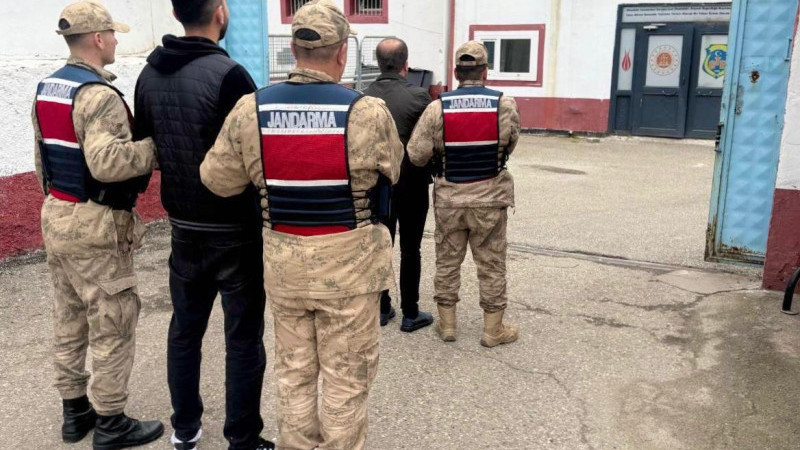 50 ARANAN ŞAHIS TUTUKLANDI