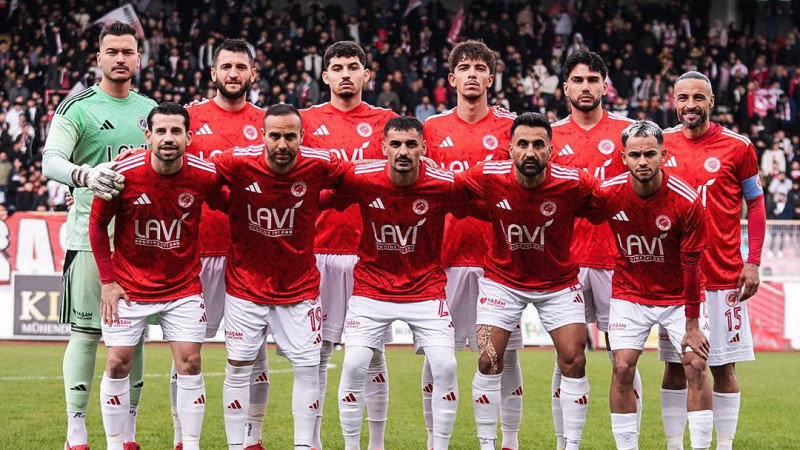 ŞAMPİYON PETROLSPOR, ALKIŞLARLA ÇIKTIĞI MAÇTA MAĞLUP OLDU 0-1