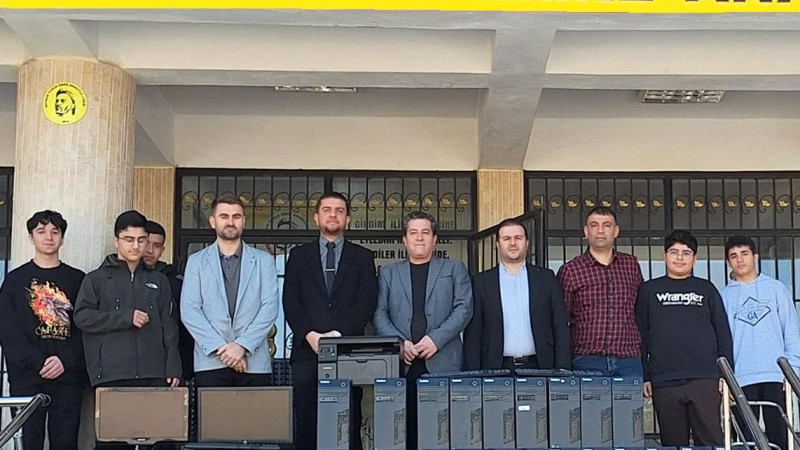 DİCLE ELEKTRİK’TEN OKULLARA BİLGİSAYAR DESTEĞİ