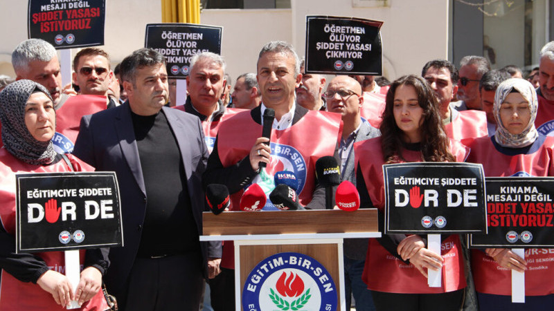 EĞİTİMDE ALARM : ÖĞRETMENLER HEDEF Mİ OLUYOR? BATMAN’DA İŞ BIRAKMA EYLEMİ