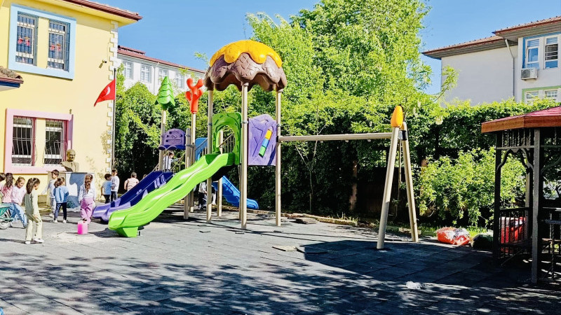 BELEDİYEDEN ÇOCUKLARA YENİ NESİL OYUN ALANLARI