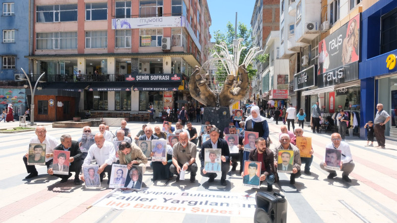 KAYIP YAKINLARI BİR KEZ DAHA ALANDAYDI