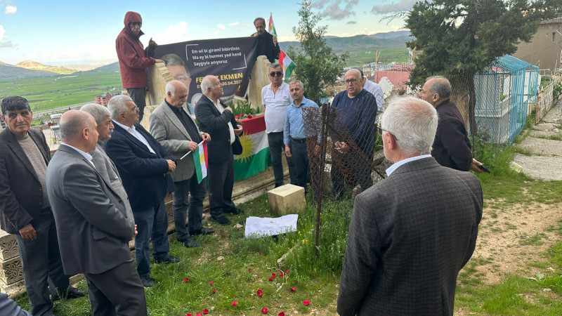 M. FEYYAZ EKMEN VEFATININ 5. YILINDA MEZARI BAŞINDA ANILDI