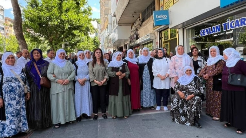 BARIŞ ANNELERİ'NDEN RAHMİ KOÇ'A TEPKİ