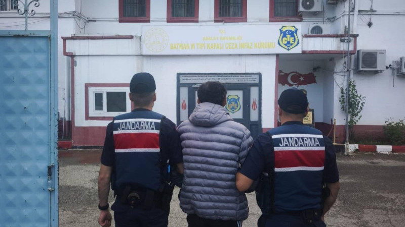 ARANAN 15 HÜKÜMLÜ YAKALANDI