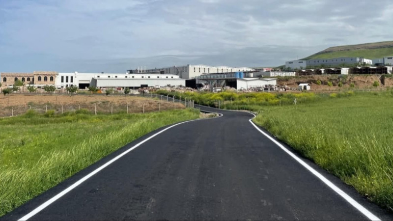 DANALI-OSB YOLU SICAK ASFALTA KAVUŞTU