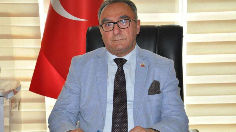 “EMEKLİLER YOKSULLUK SINIRINDA YAŞIYOR”