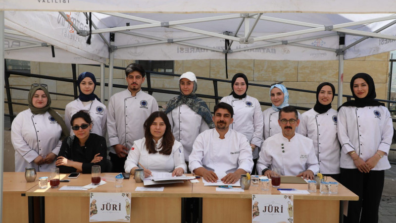 ANNELER YARIŞTI, ÇOCUKLAR EĞLENDİ