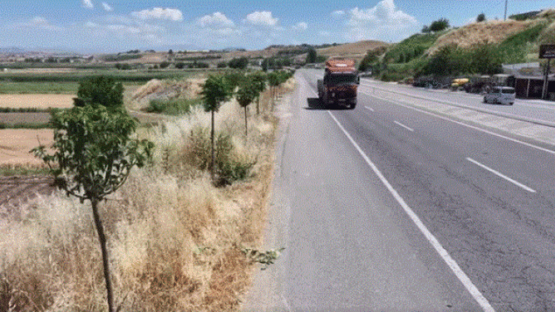 KÖYLÜLERDEN YEŞİL KUŞAK PROJESİ’NE İMECE DESTEĞİ