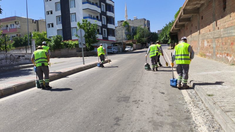 ÇAMLICA VE BAYINDIR’DA KAPSAMLI TEMİZLİK