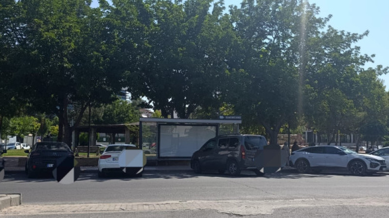 DURAKLAR İŞGAL ALTINDA