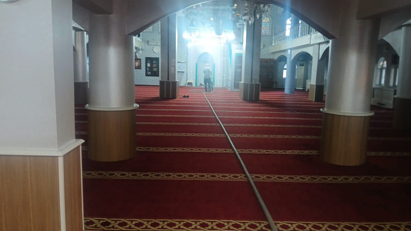 8 AYDA 240 CAMİNİN HALISI TEMİZLENDİ