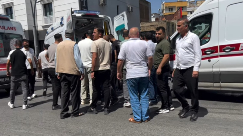 MOTOSİKLET KAZASI : 1 ĞIR YARALI 