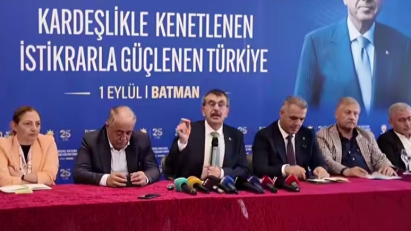 BAKAN TEKİN : 