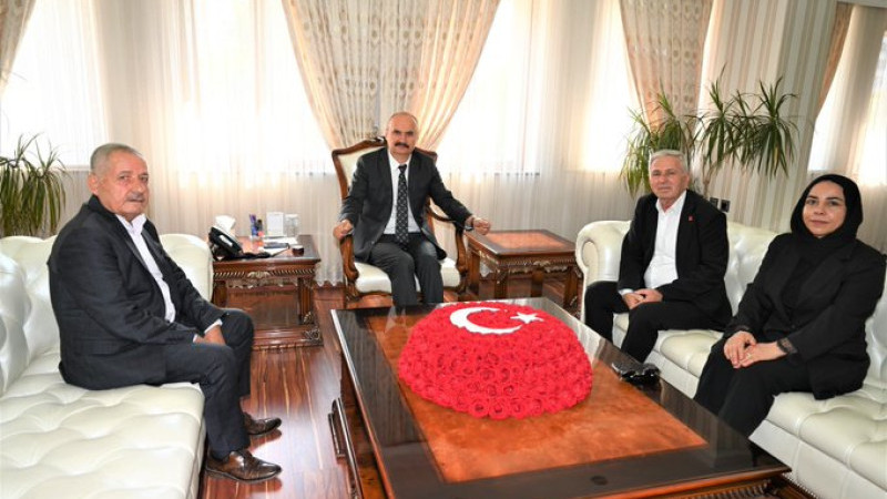 CHP Batman İl Yönetiminden Vali Canalp’e nezaket ziyareti