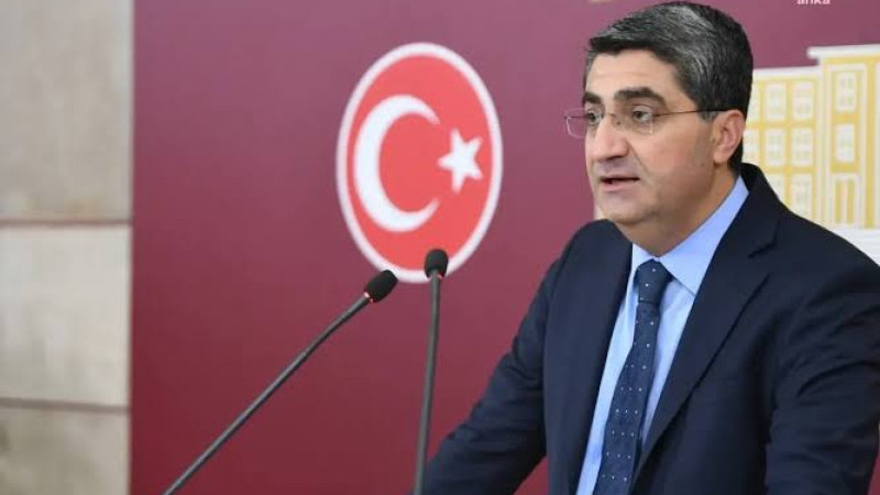 EKMEN : “12 EYLÜL’ÜN KARANLIK MİRASIYLA YÜZLEŞMEK, DEMOKRASİYİ KORUMAKTAN GEÇER”
