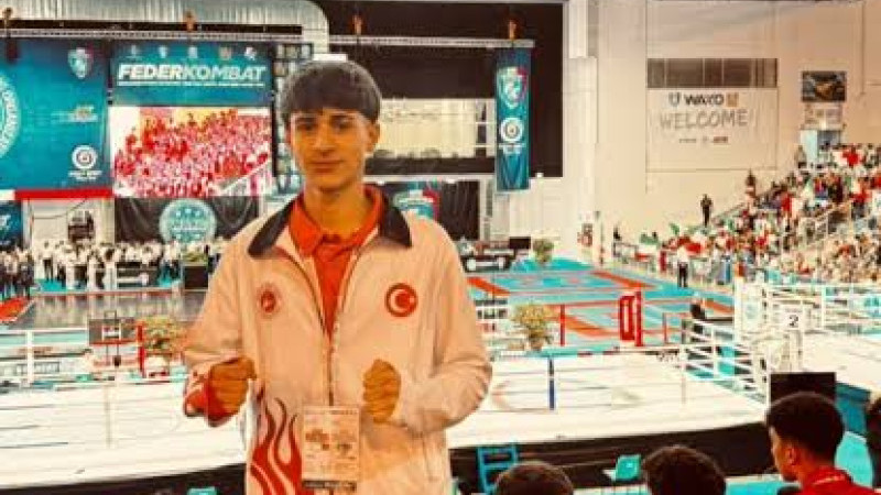 SEMİH DÜNYA ARENASINDA