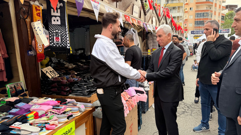 BAŞKAN KAPLAN’DAN BATMAN TEKSTİL FUARI’NDA ESNAFA YAKIN TAKİP