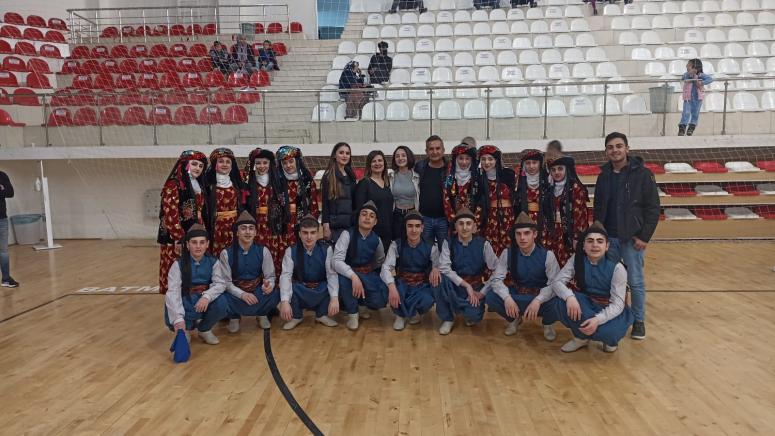 Halk oyunları şöleni sona erdi