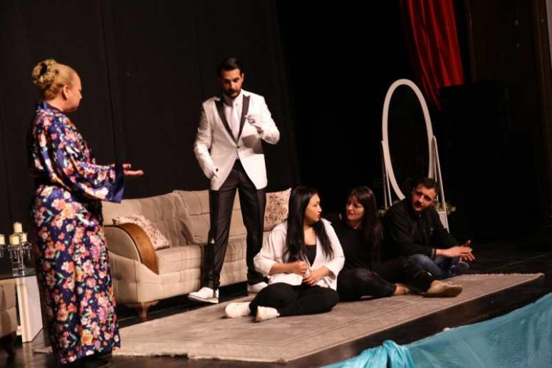‘Heba’ tiyatro oyunu sahnelendi