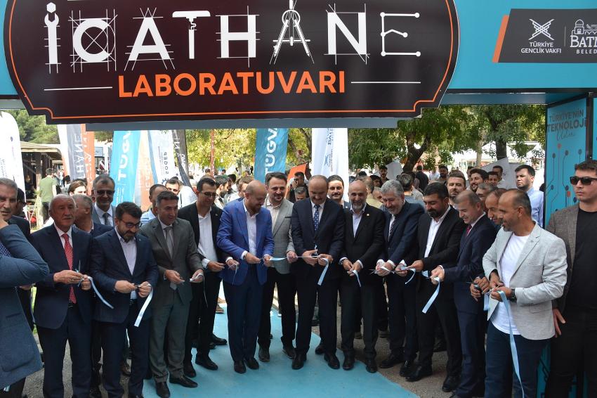 İCATHANE LABORATUVARININ AÇILIŞI YAPILDI