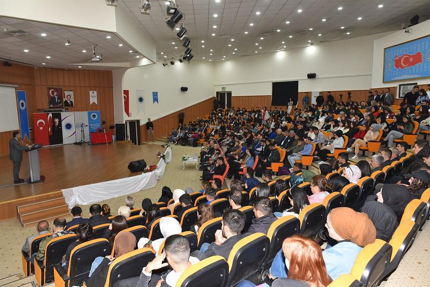 Türkçe’nin Yabancı Dil olarak öğretiminin bugünü ve yarını sempozyumu yapıldı