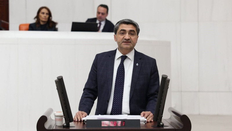 EKMEN, “BAYRAM İKRAMİYESİ EMEKLİYE NEFES OLMALI”