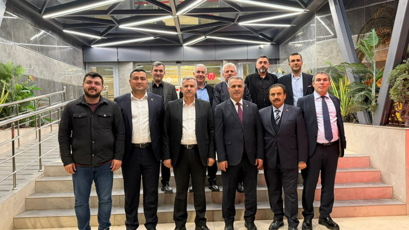 AK PARTİ BATMAN’DA İLÇE YATIRIMLARINI MASAYA YATIRDI