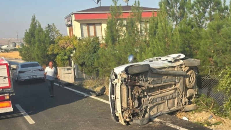 BEŞİRİ YOLUNDA KAZA : 4 YARALI
